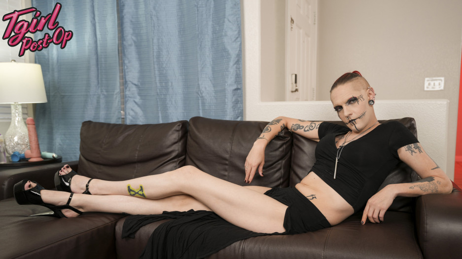 Goth Barbie - The Second Cumming!